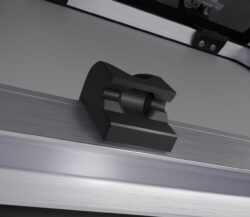 Alternative view of Reklaamikava 400x400 mm pöialtihedega süsteemiga Push-to-open (VC36)